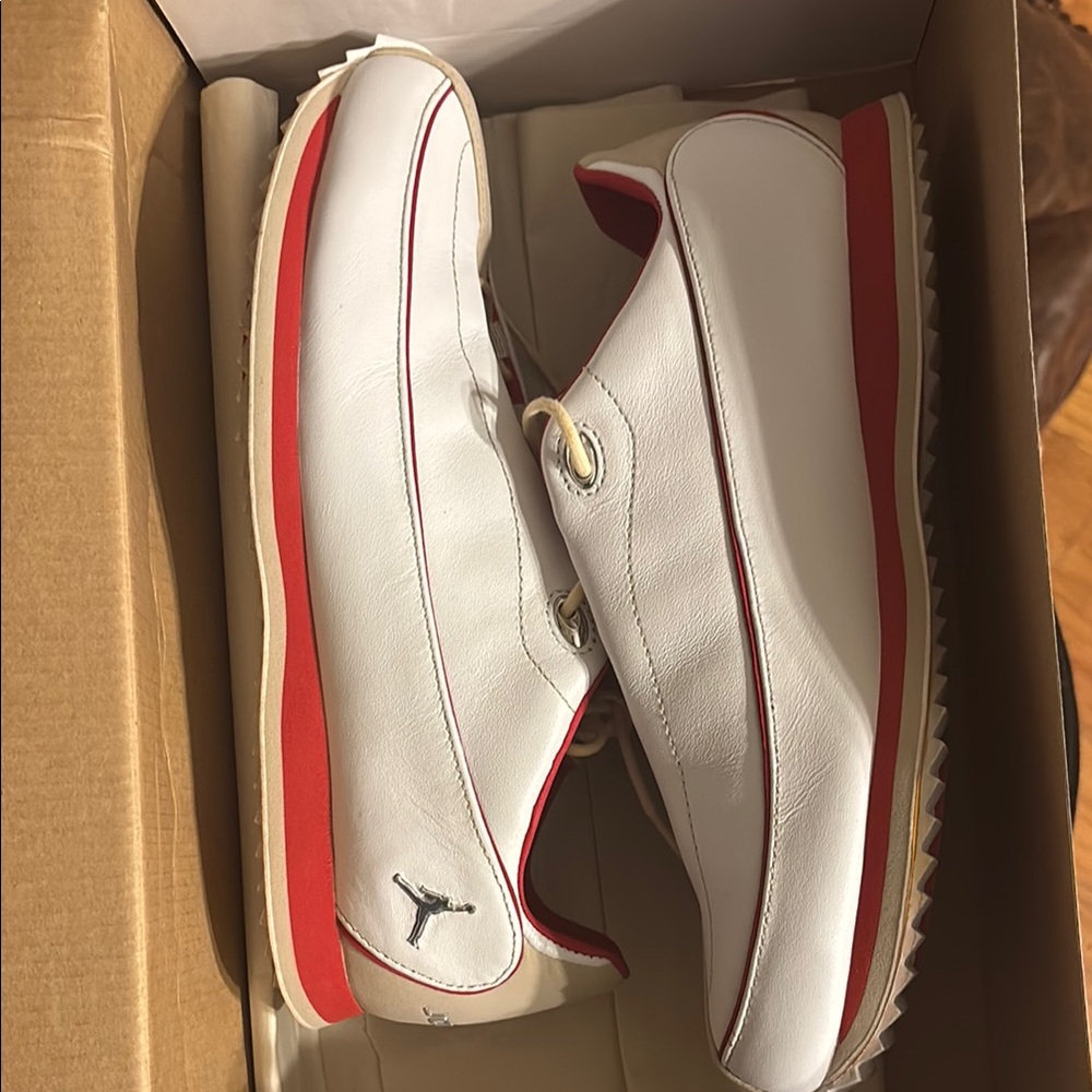 Women’s Jordan SL 23